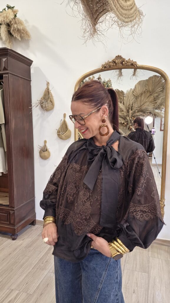 Blouse dentelle - Ada
